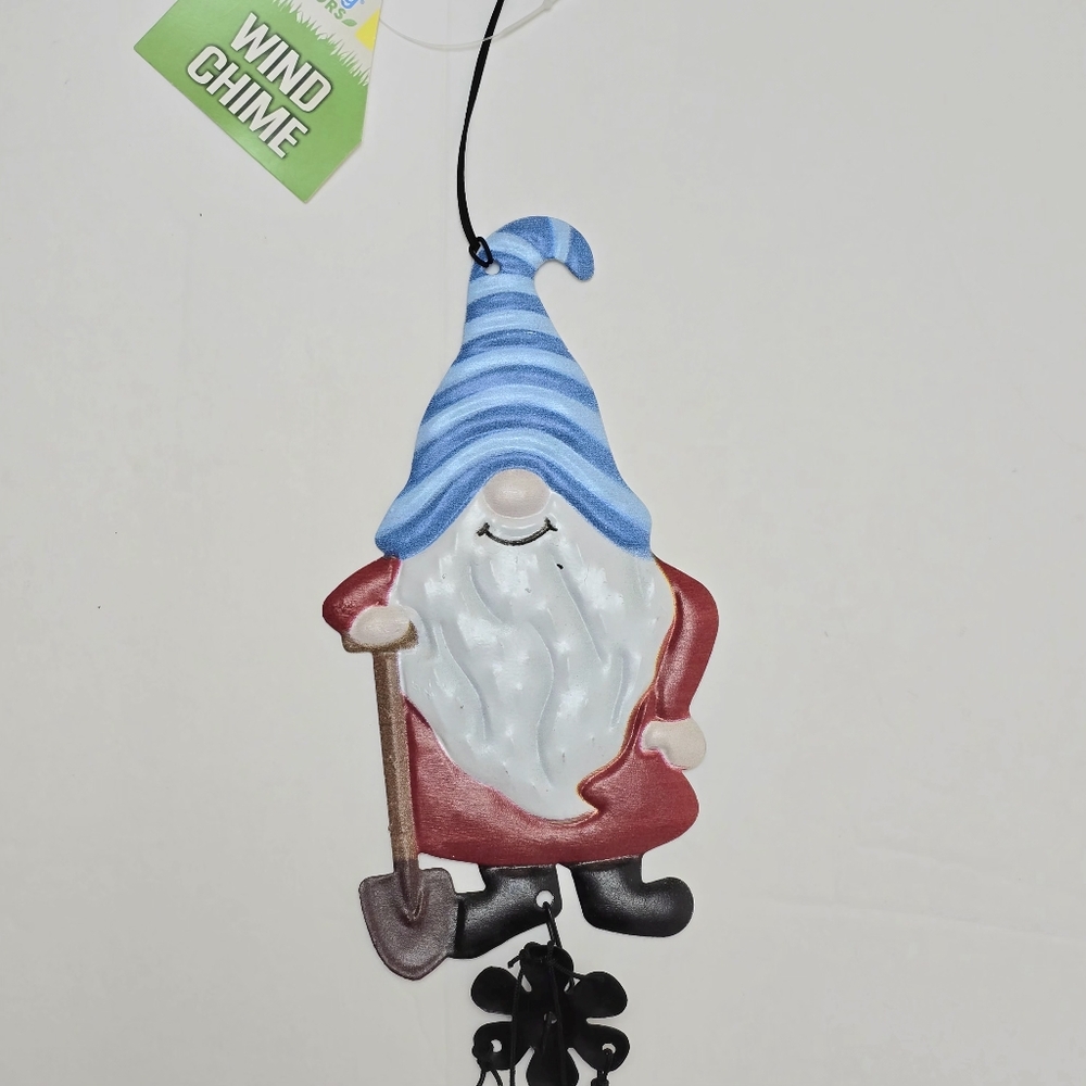 NWT Garden Gnome Wind Chime Small Metal Outdoor Indoor Rustic Decor - Picture 3 of 6